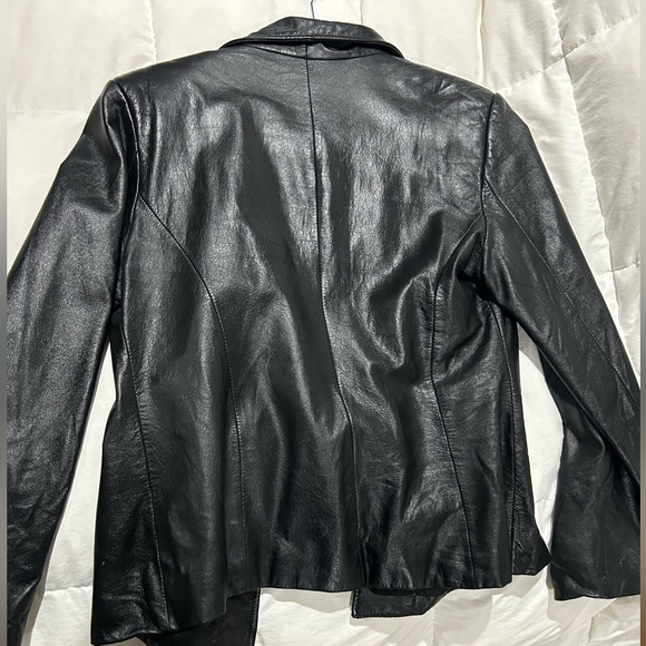 Danier vintage black leather jacket - Picture 2 of 3
